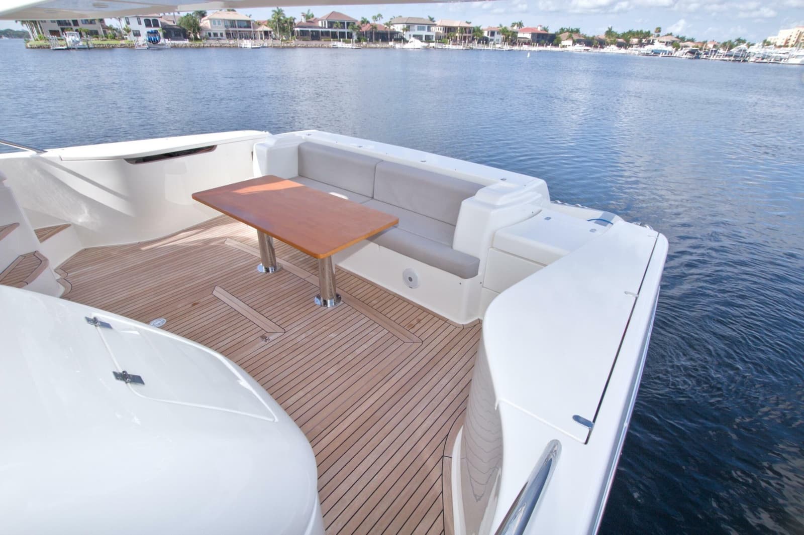 2014 Ferretti Yachts 620 - Photo 30