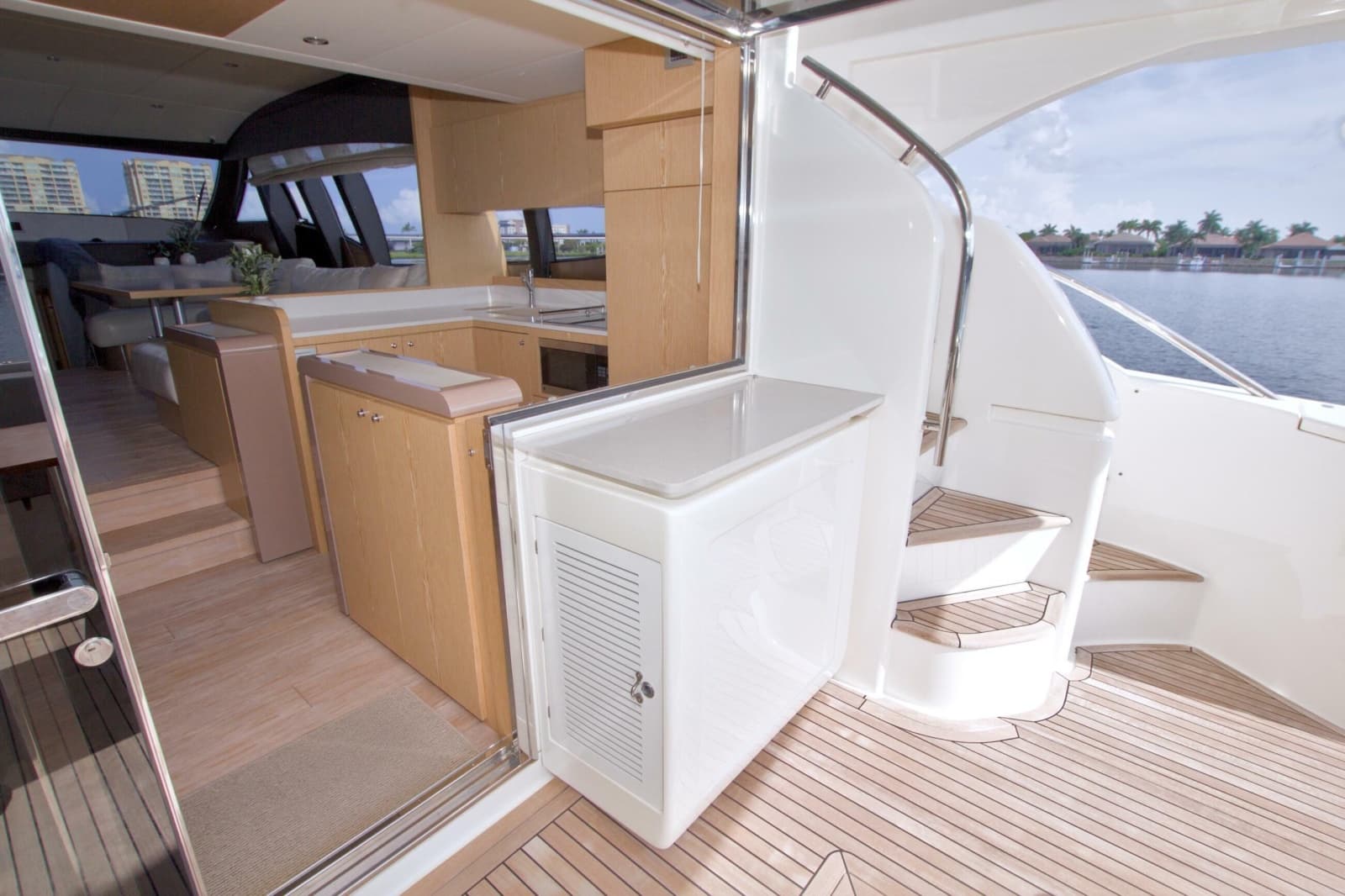 2014 Ferretti Yachts 620 - Photo 34
