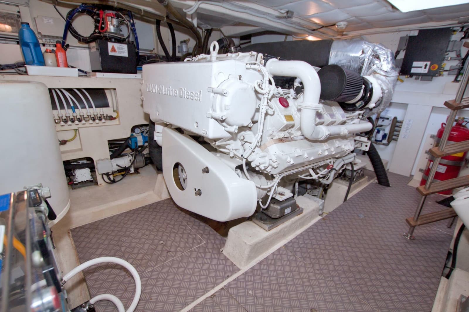 2014 Ferretti Yachts 620 - Photo 98