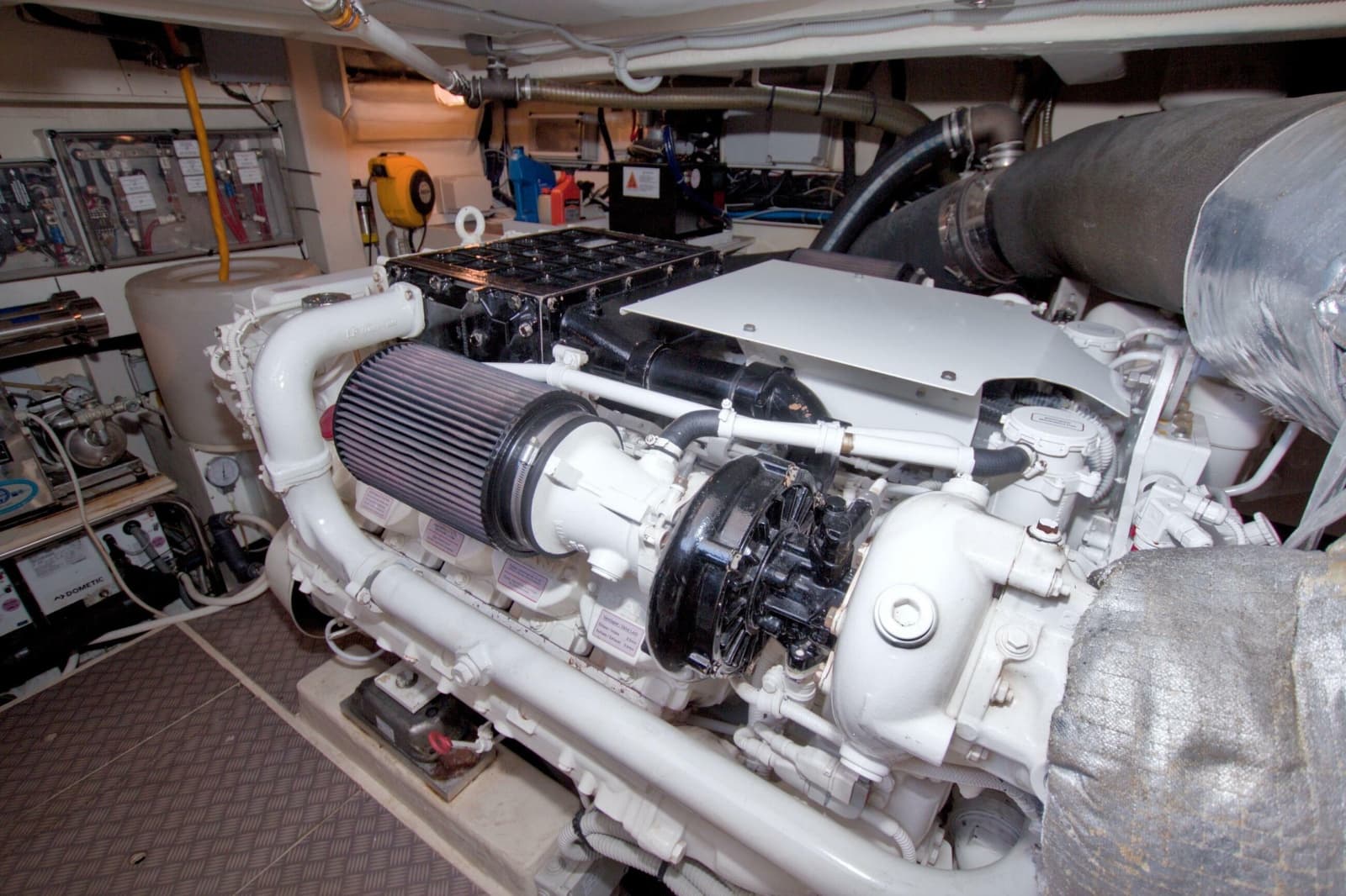 2014 Ferretti Yachts 620 - Photo 99
