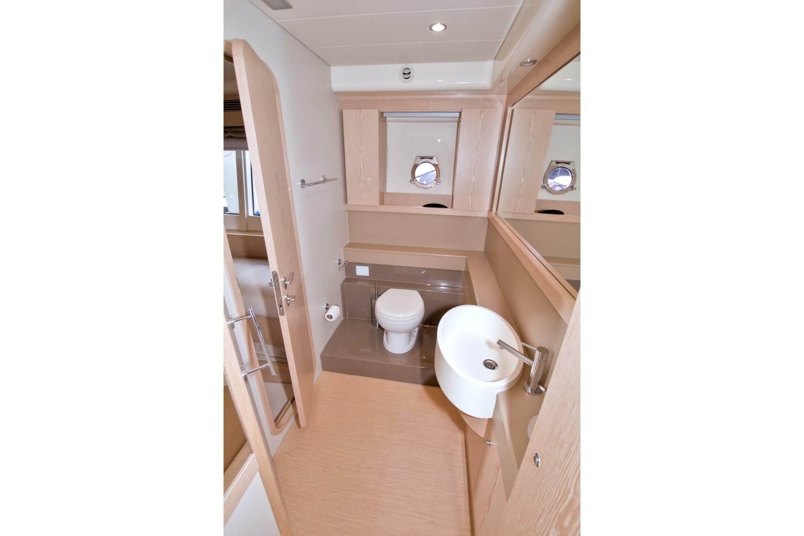2014 Ferretti Yachts 620 - Photo 57