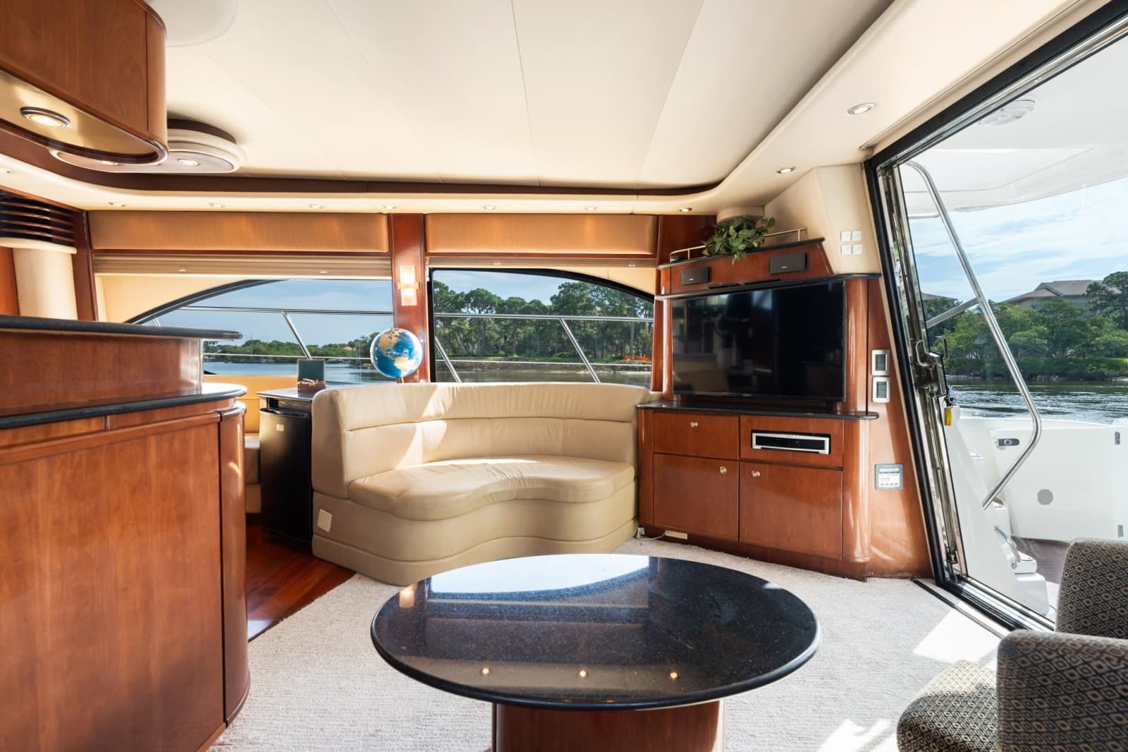 2008 Meridian 580 Pilothouse - Photo 21