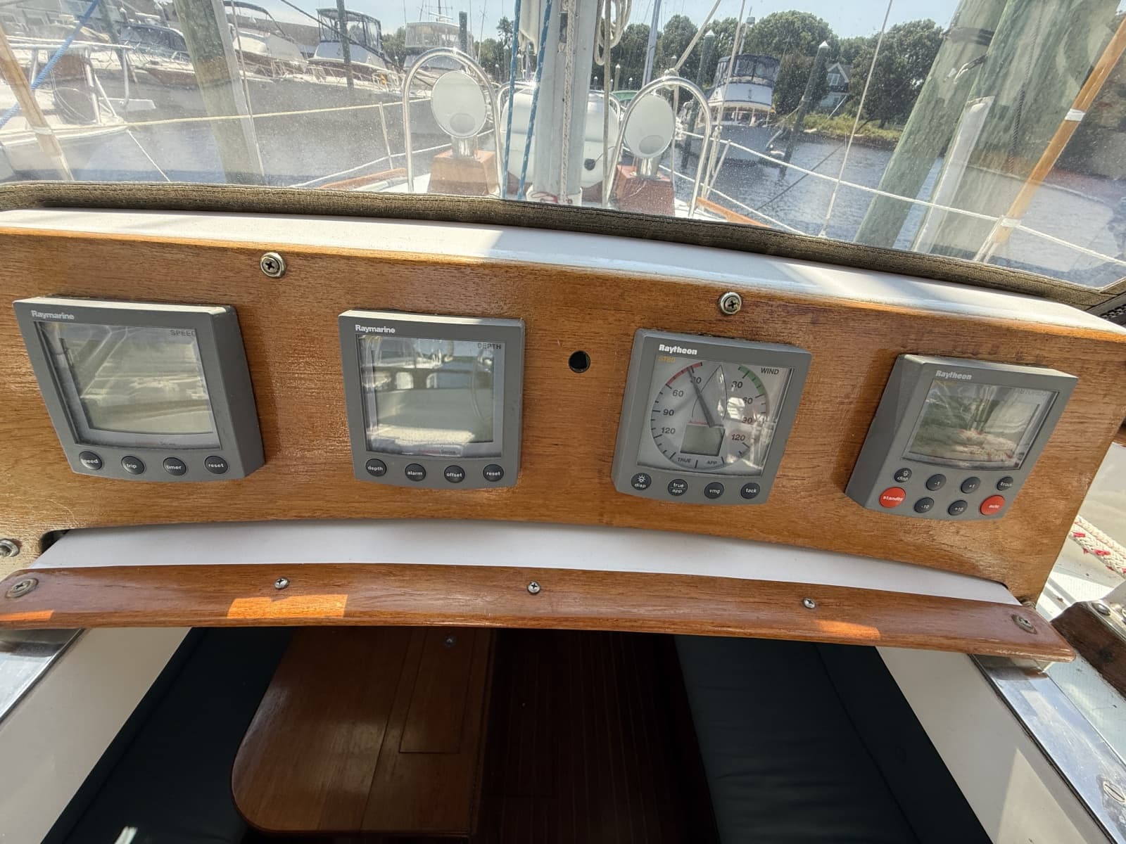 1982 Bristol 41.1 - Photo 75