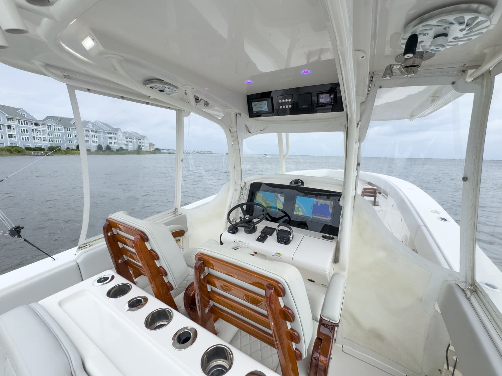 2020 Jupiter 38 HFS - Photo 20