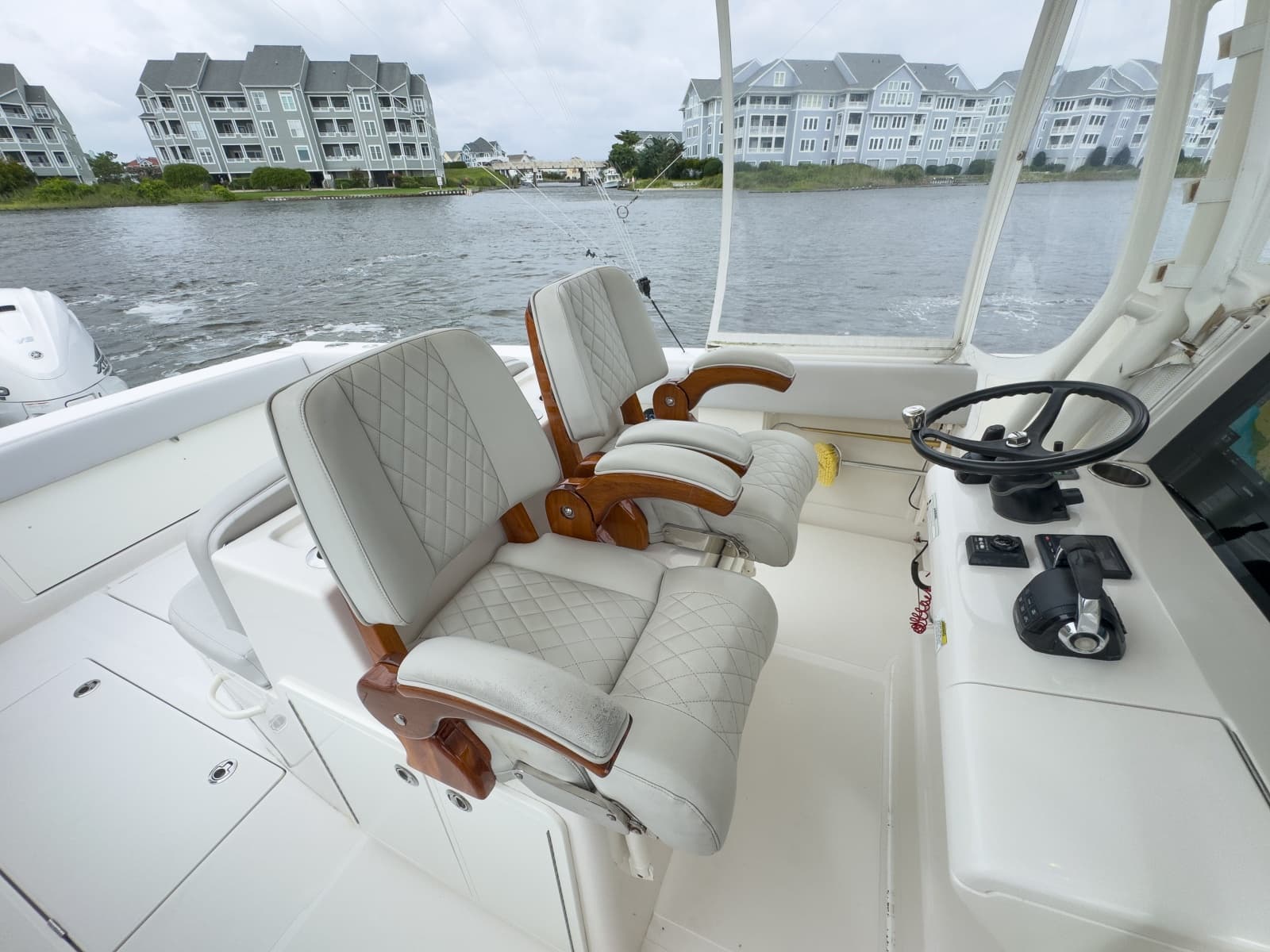 2020 Jupiter 38 HFS - Photo 72
