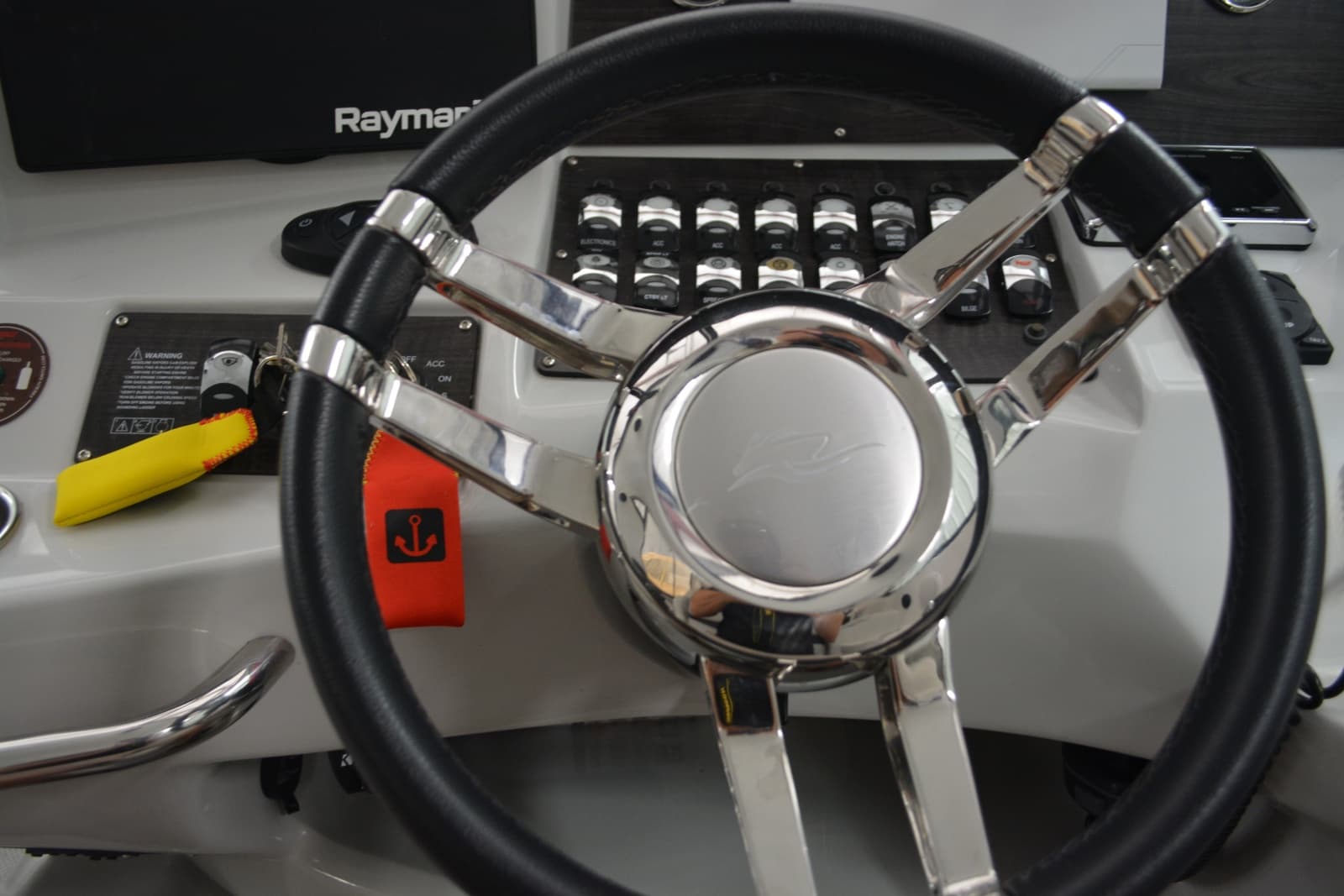 2018 Rinker 320 EX - Photo 14