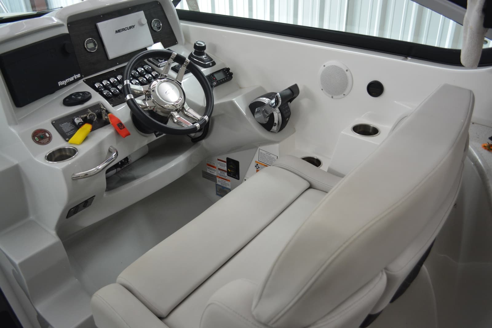 2018 Rinker 320 EX - Photo 25