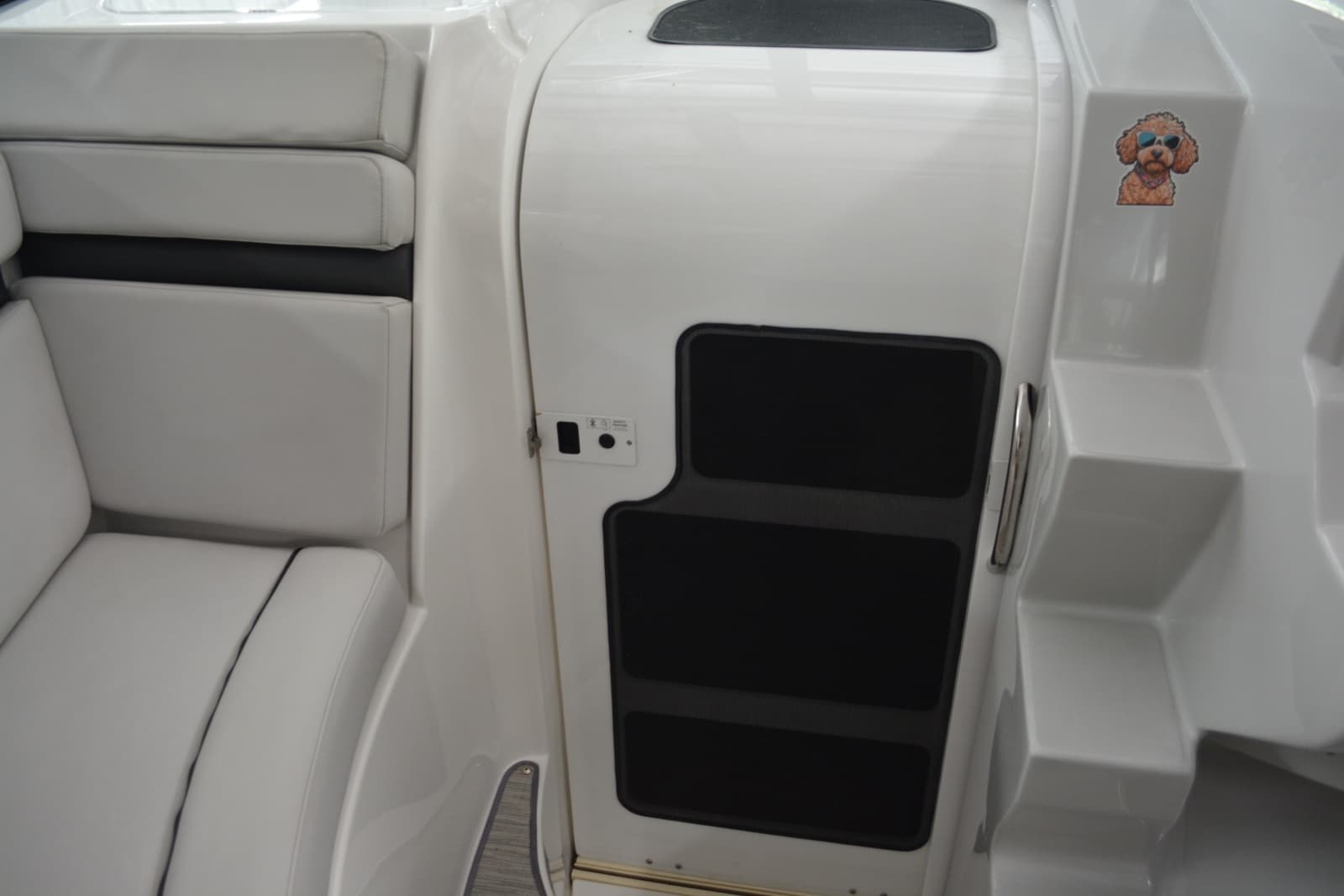 2018 Rinker 320 EX - Photo 28