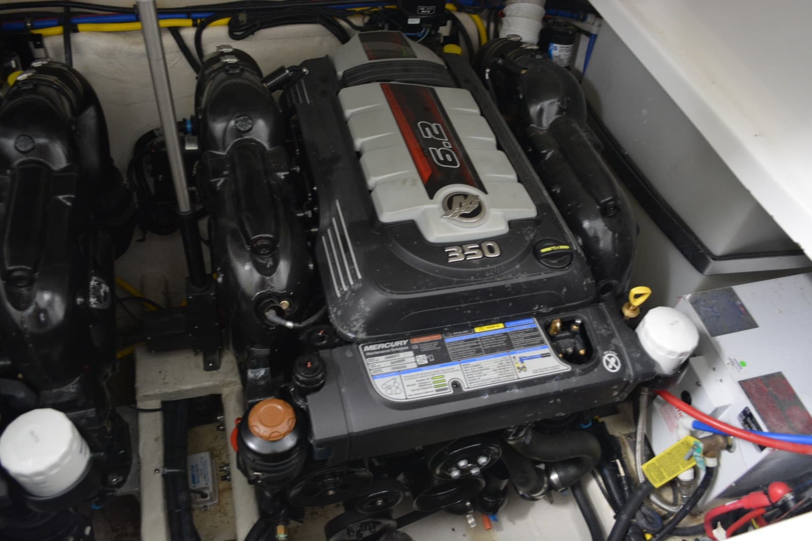 2018 Rinker 320 EX - Photo 21