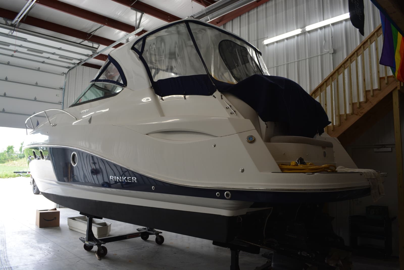 2018 Rinker 320 EX - Photo 2
