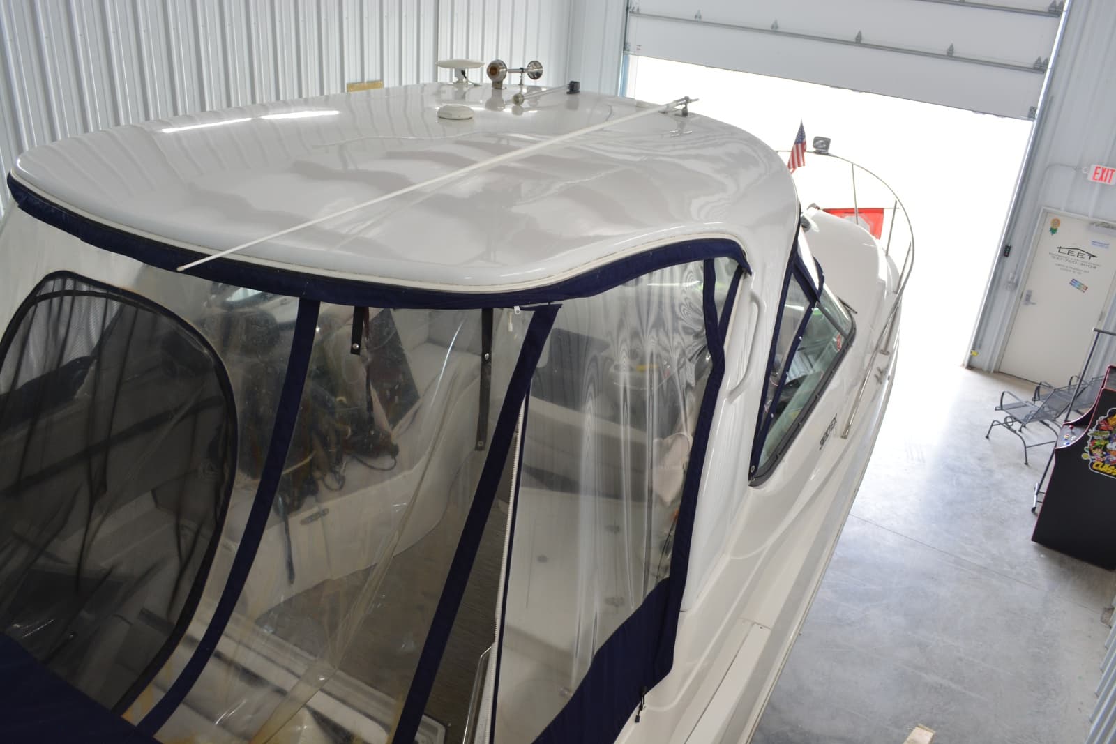 2018 Rinker 320 EX - Photo 8
