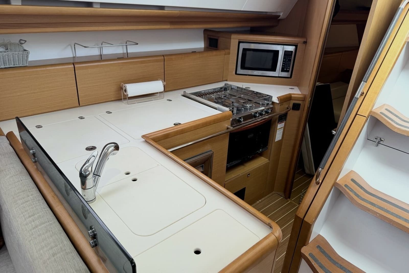 2011 Jeanneau Sun Odyssey 45 DS - Photo 15