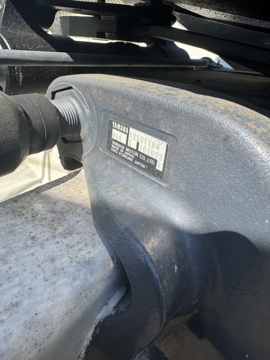 1990 Donzi F 33 - Photo 9