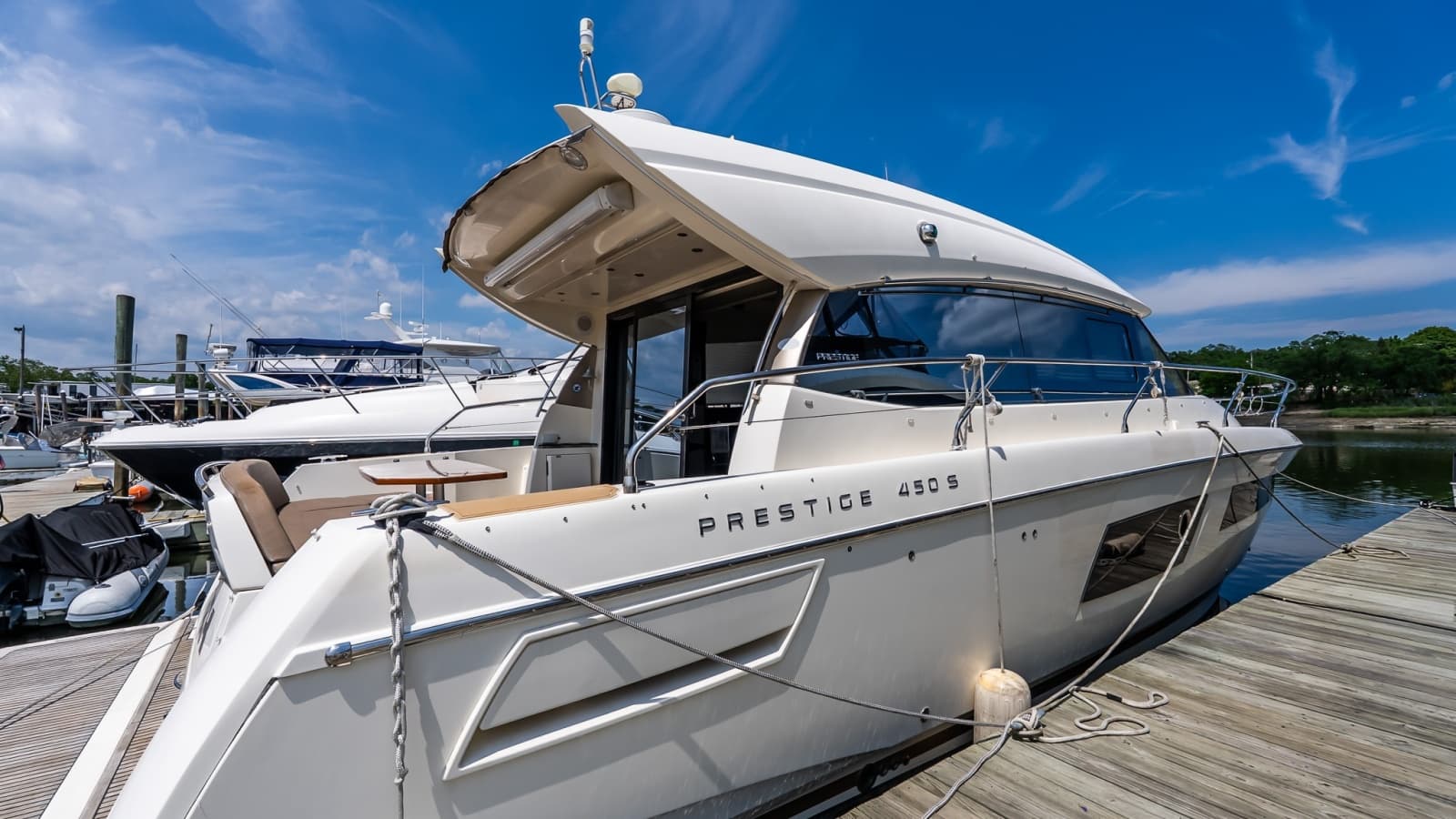 2015 Prestige 450S - Photo 2
