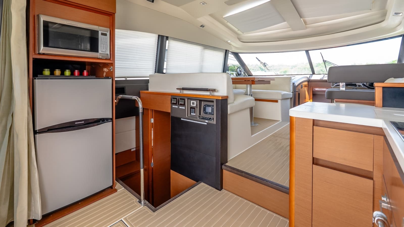 2015 Prestige 450S - Photo 14