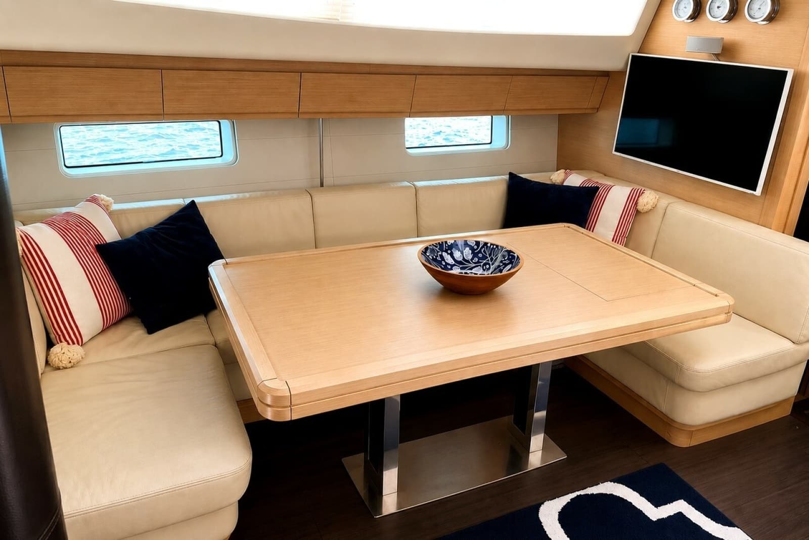 2016 Jeanneau 64 - Photo 13