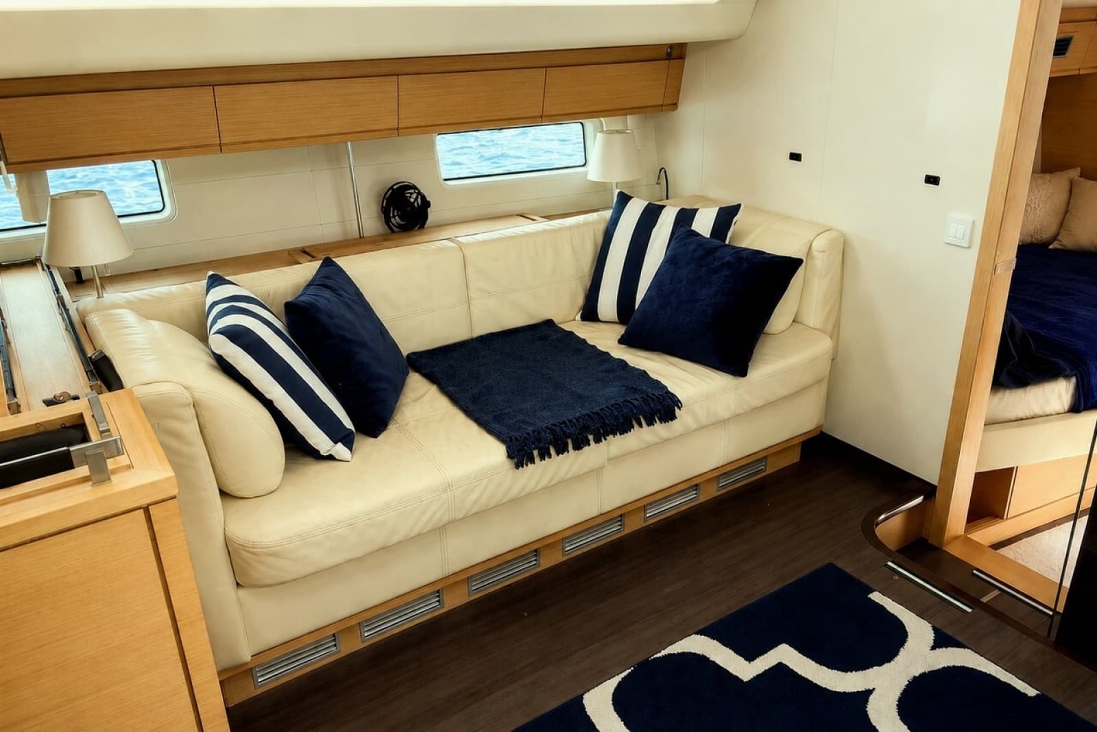2016 Jeanneau 64 - Photo 14