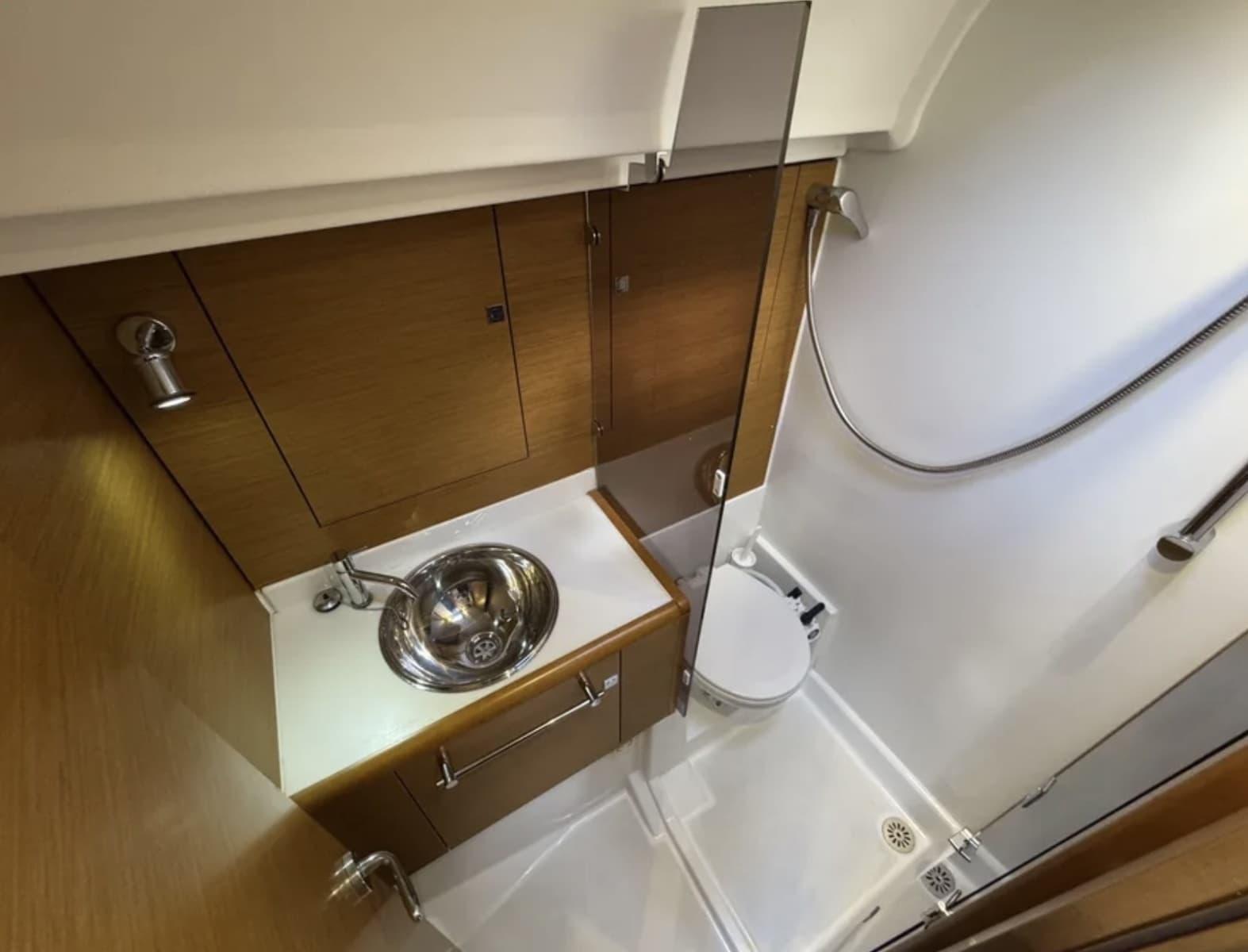 2016 Jeanneau Sun Odyssey 449 - Photo 15