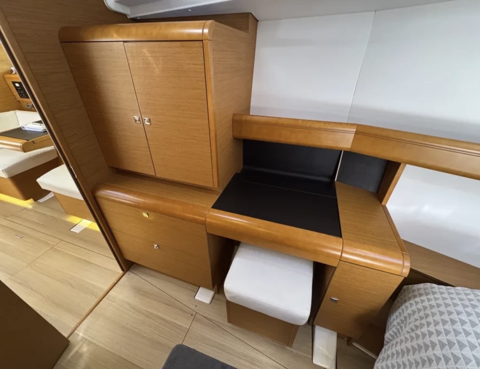2016 Jeanneau Sun Odyssey 449 - Photo 11