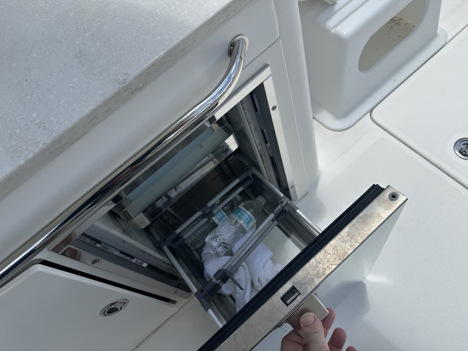 2015 Boston Whaler  - Photo 31