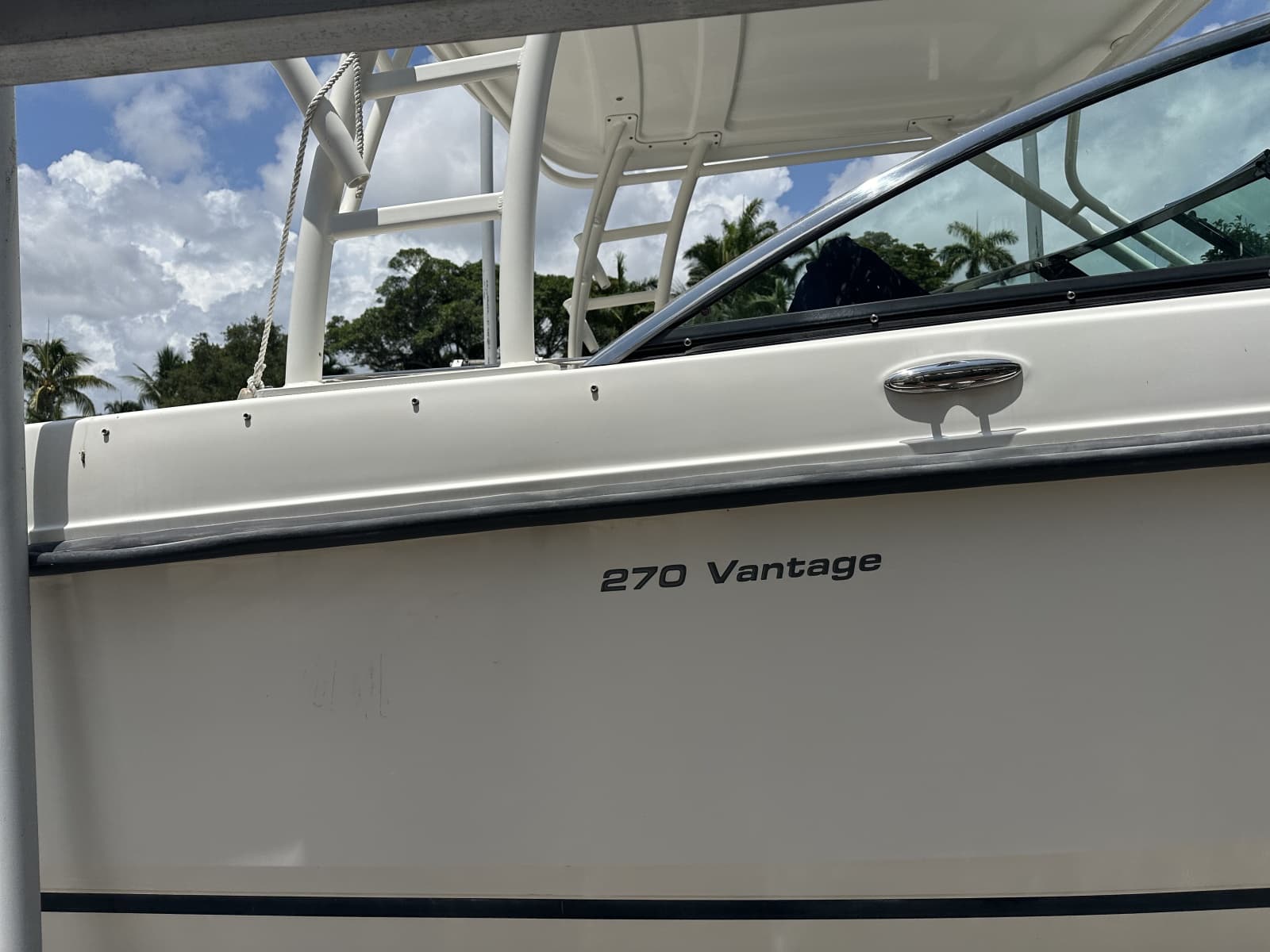 2015 Boston Whaler  - Photo 10
