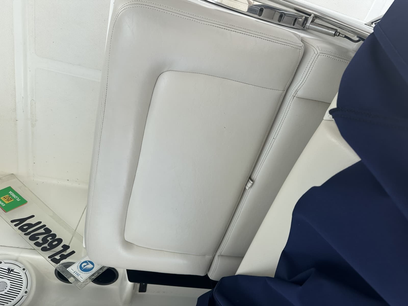 2015 Boston Whaler  - Photo 18