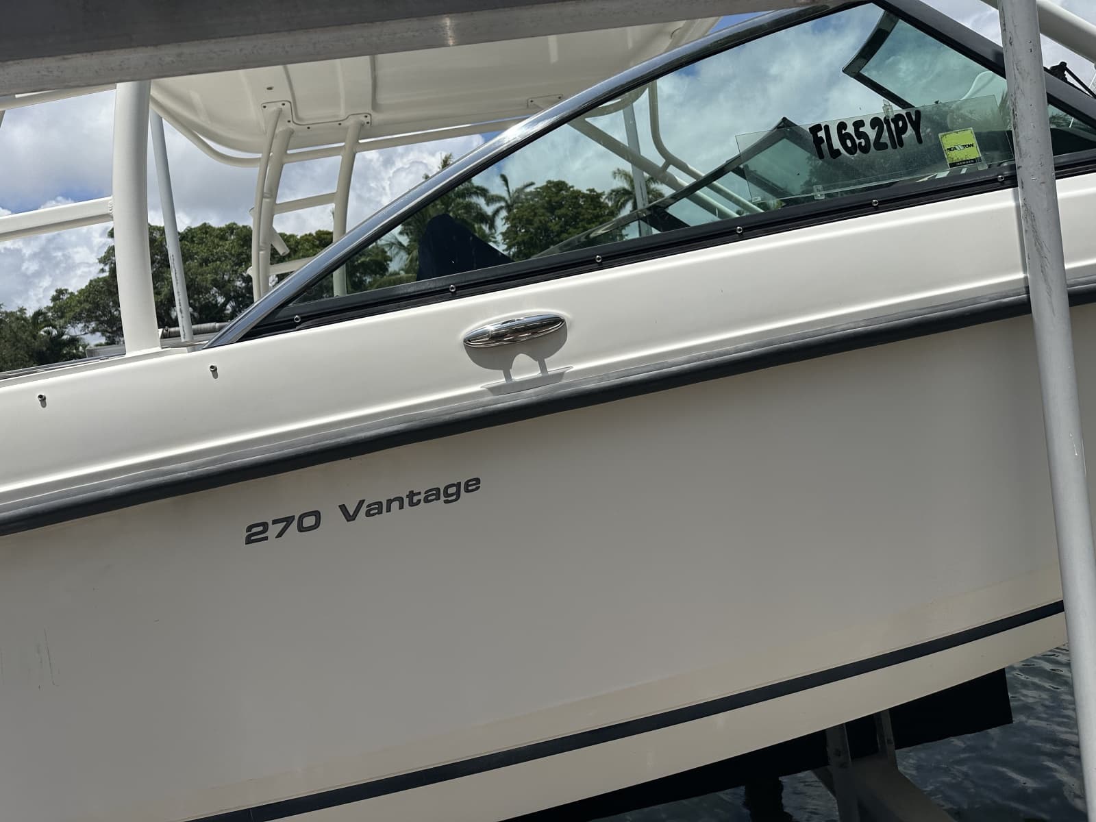2015 Boston Whaler  - Photo 9