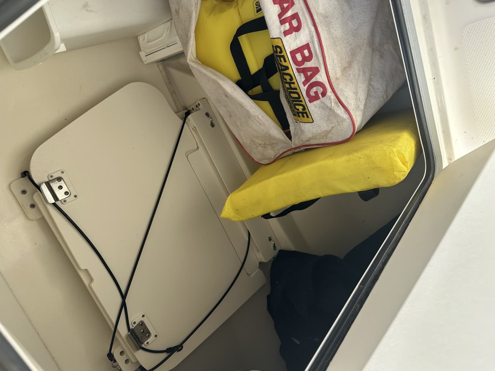2015 Boston Whaler  - Photo 26