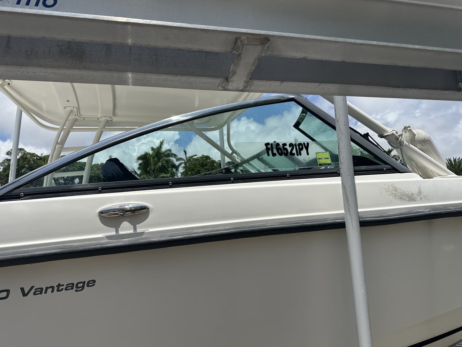 2015 Boston Whaler  - Photo 8