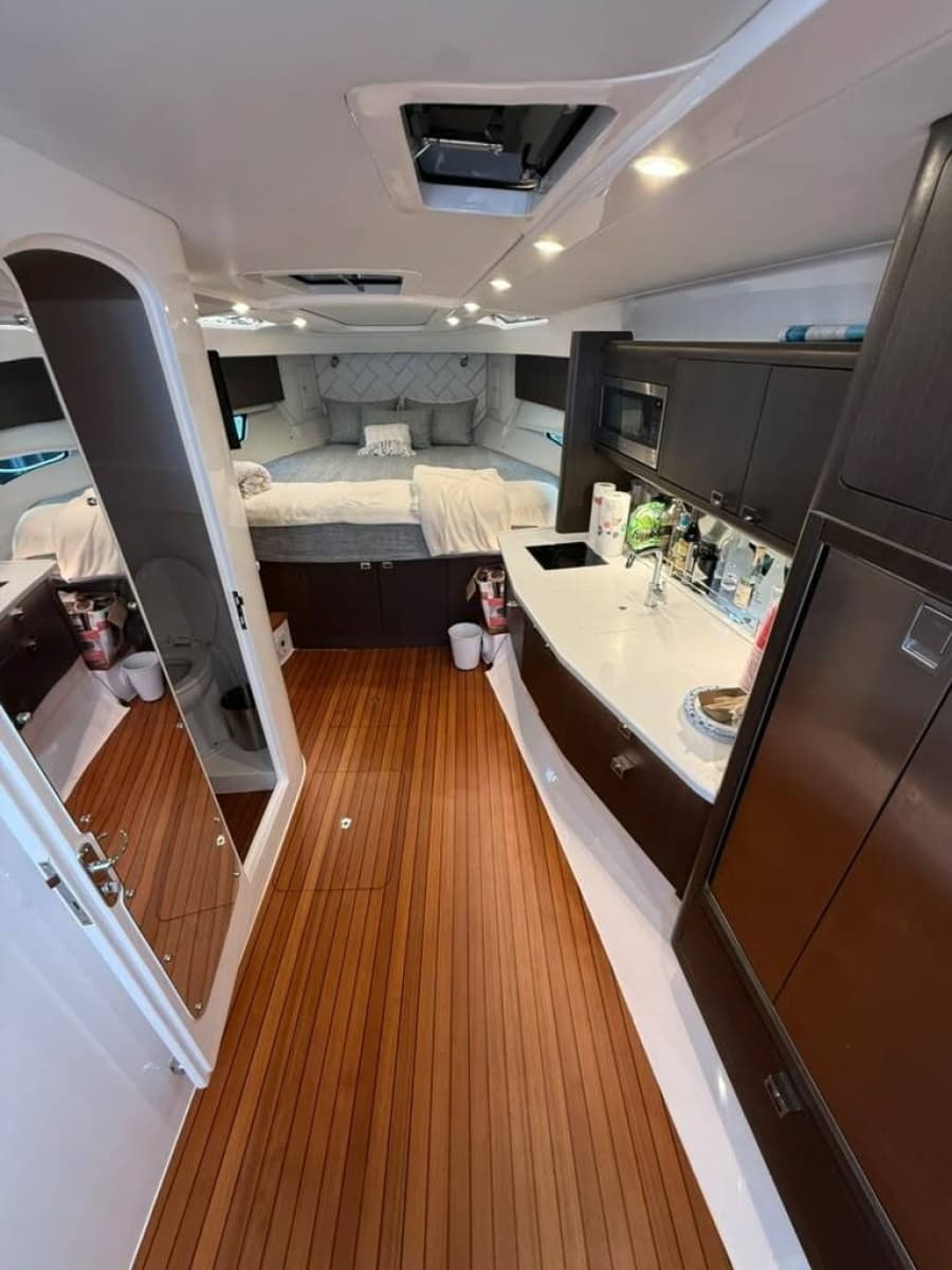 2021 Intrepid  - Photo 11
