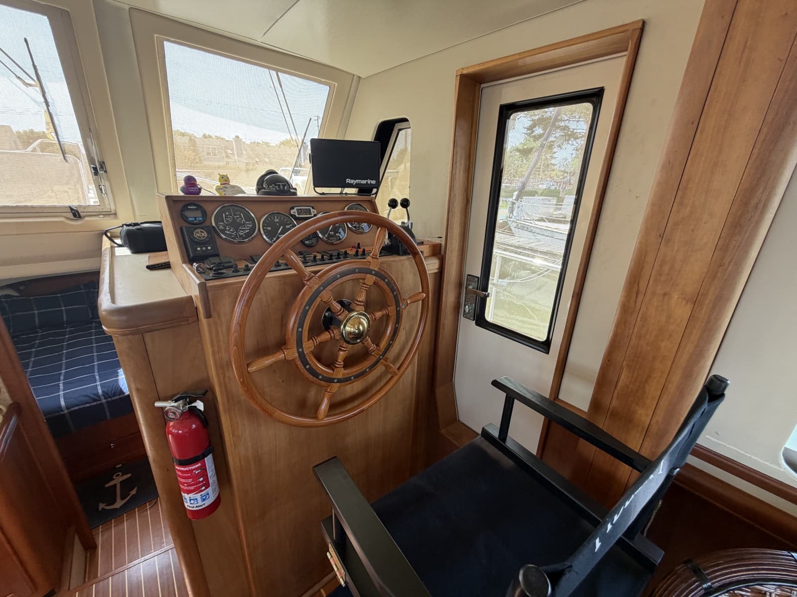 2006 Mainship 34 Trawler - Photo 82