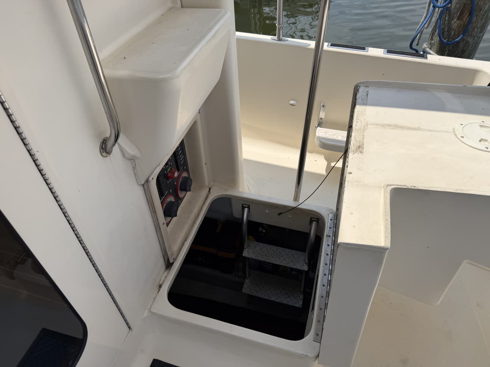 2006 Mainship 34 Trawler - Photo 20