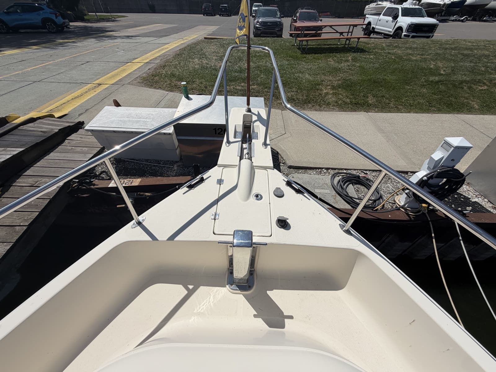 2006 Mainship 34 Trawler - Photo 9