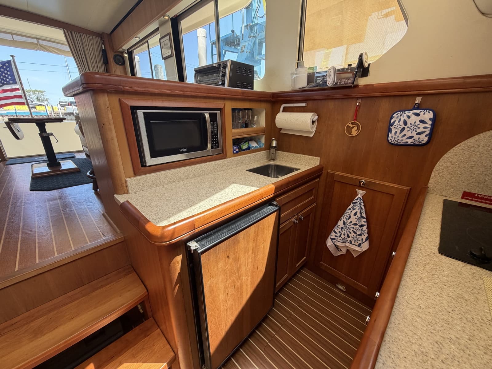 2006 Mainship 34 Trawler - Photo 90
