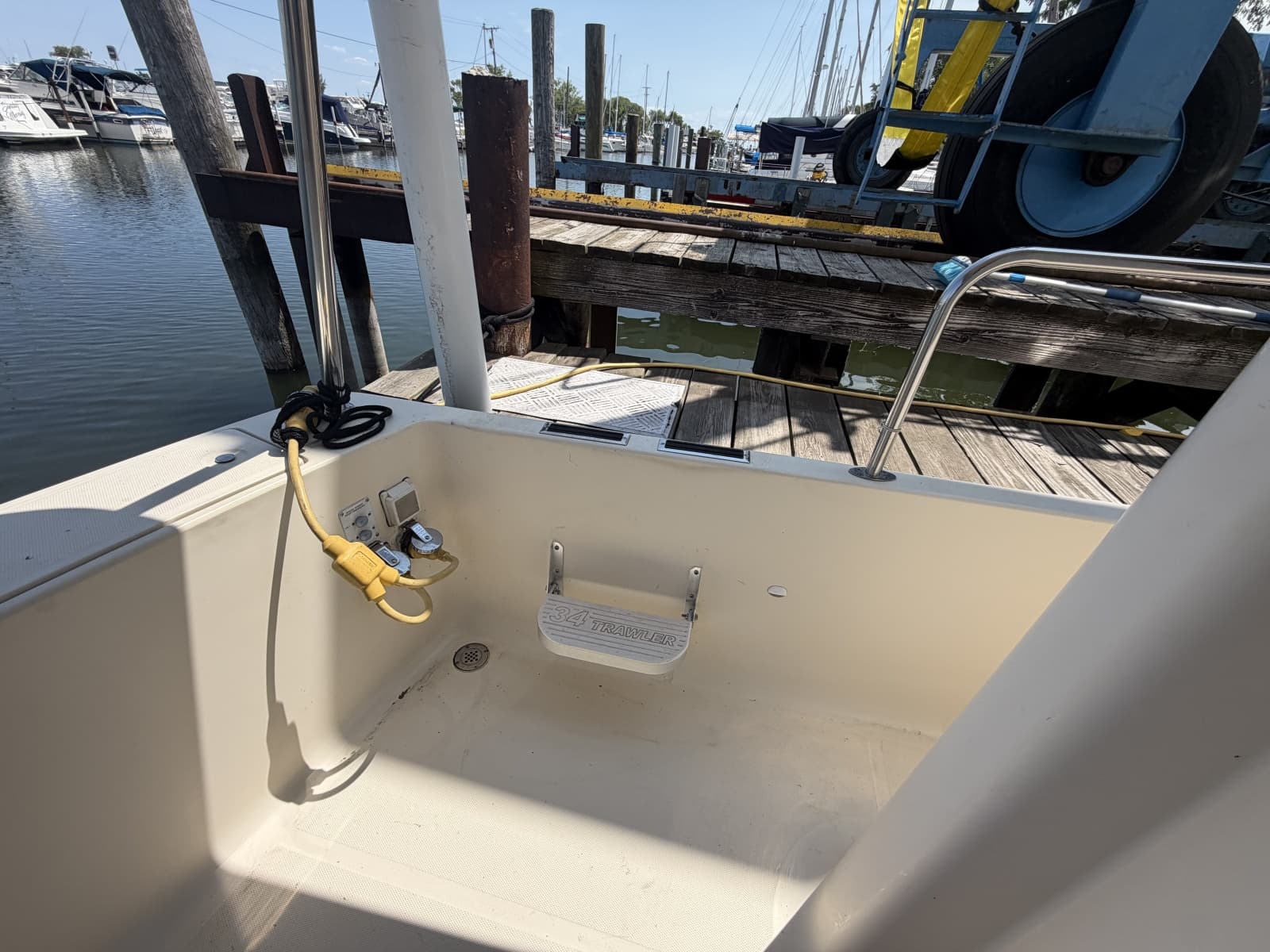 2006 Mainship 34 Trawler - Photo 17