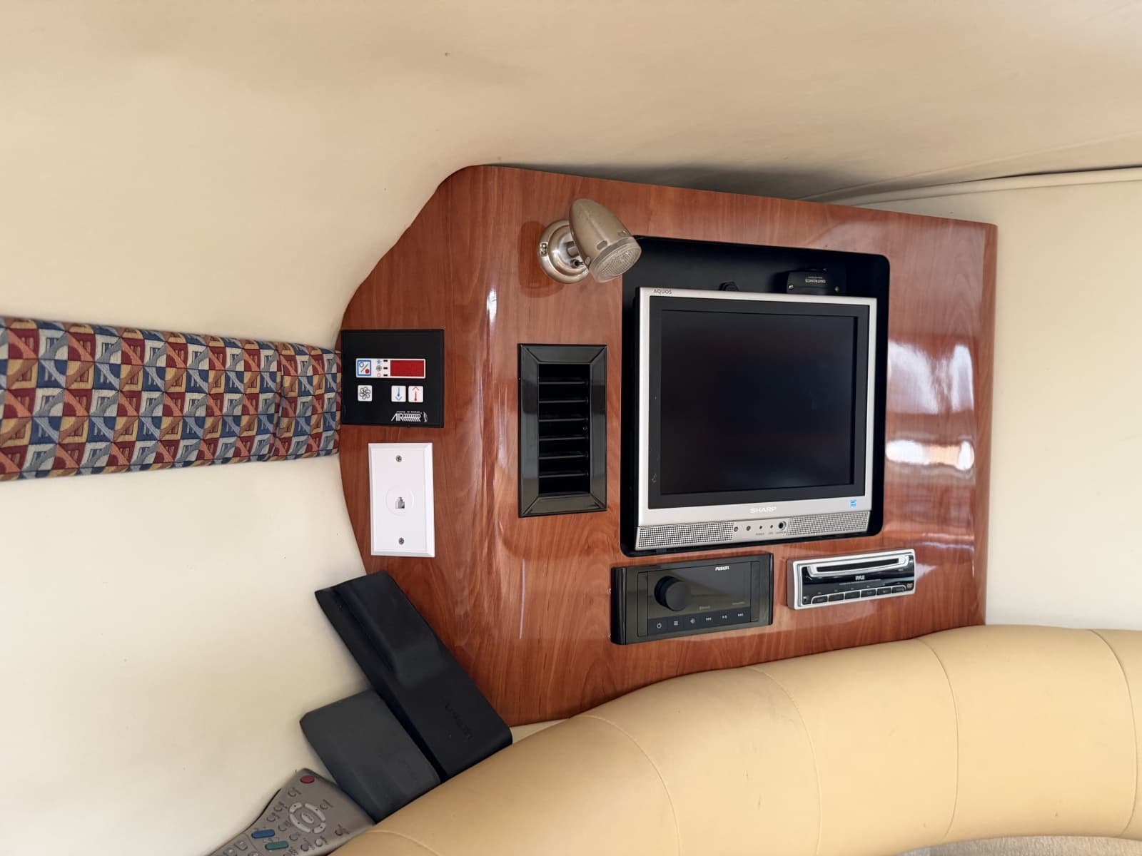2006 Monterey 298 Sport Cruiser - Photo 47