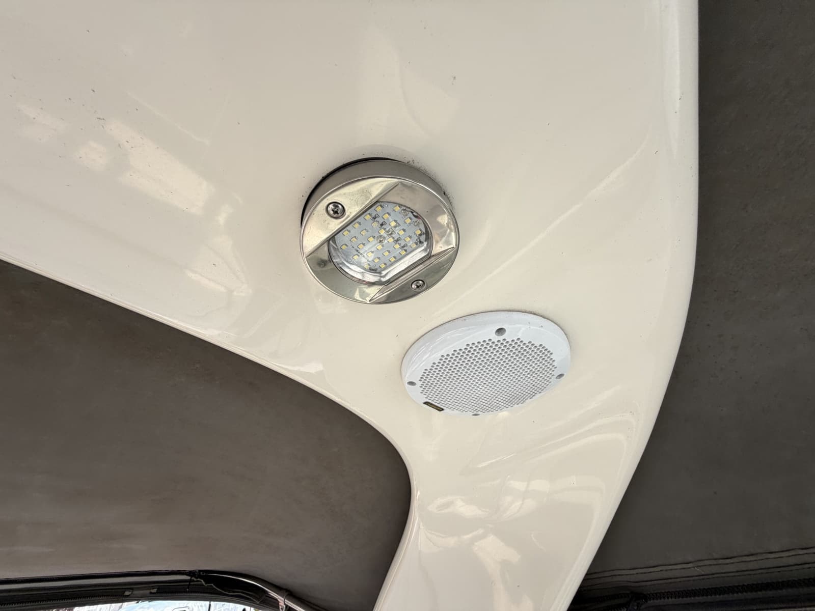 2006 Monterey 298 Sport Cruiser - Photo 37