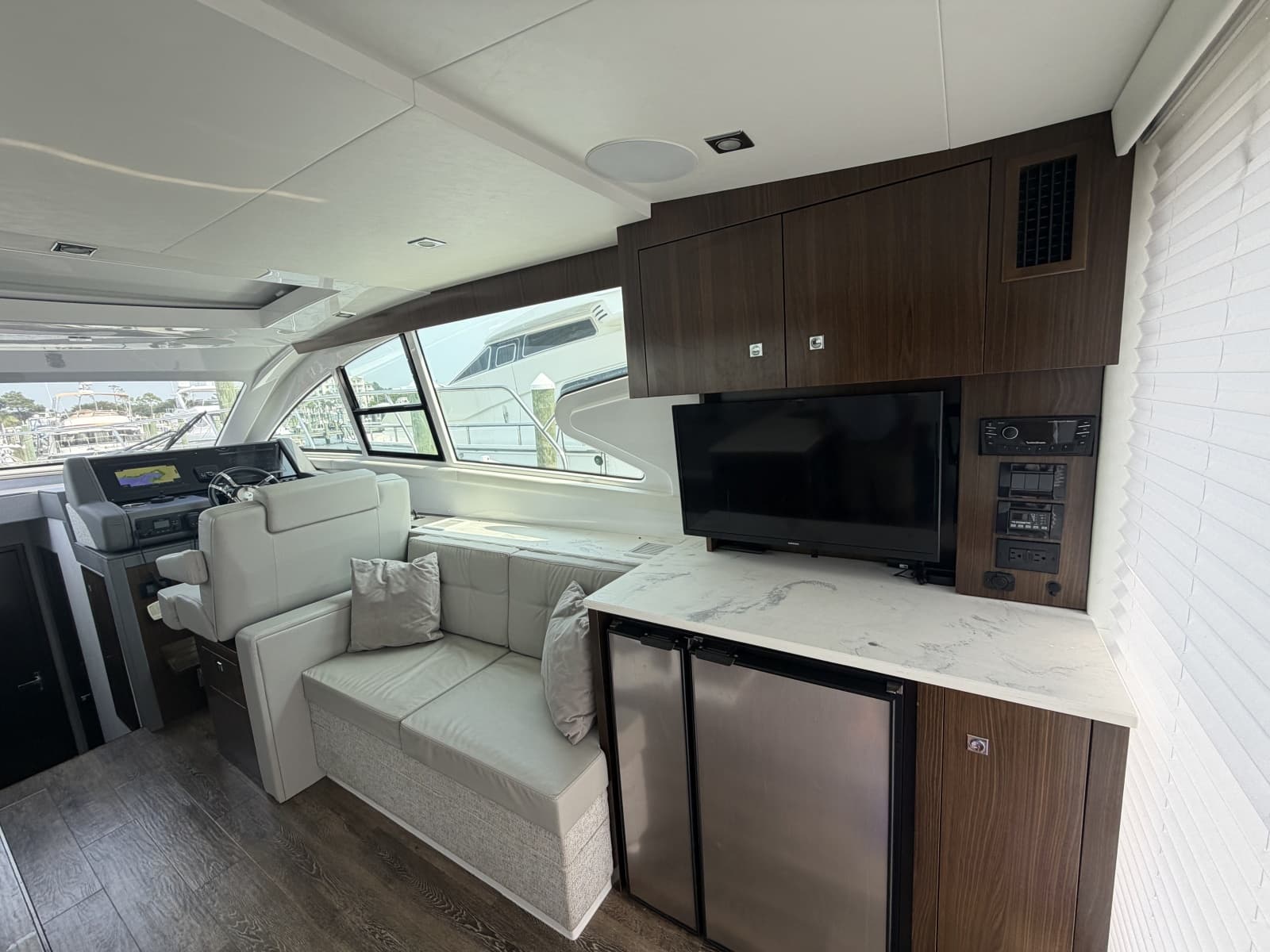 2022 Cruisers 46 Cantius - Photo 31