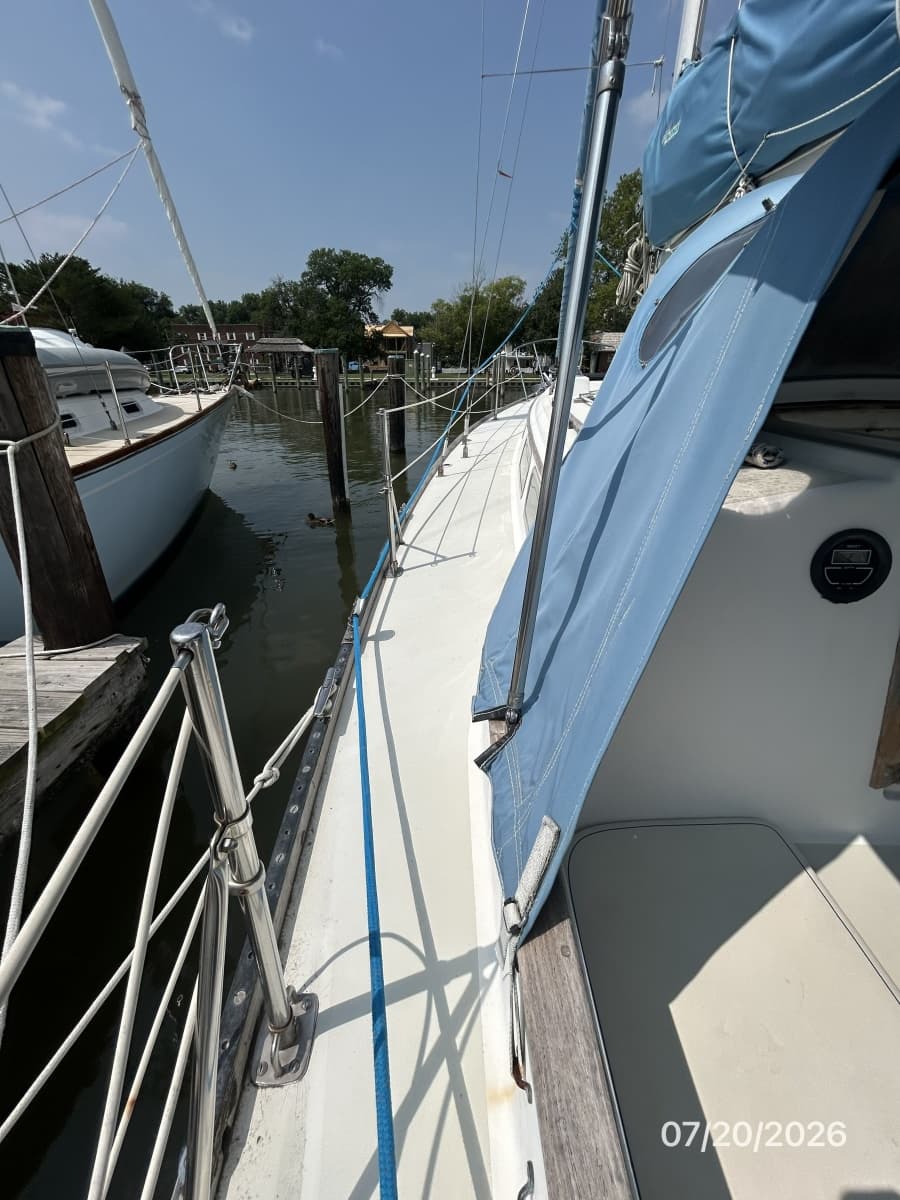 1979 Pearson Sloop - Photo 21