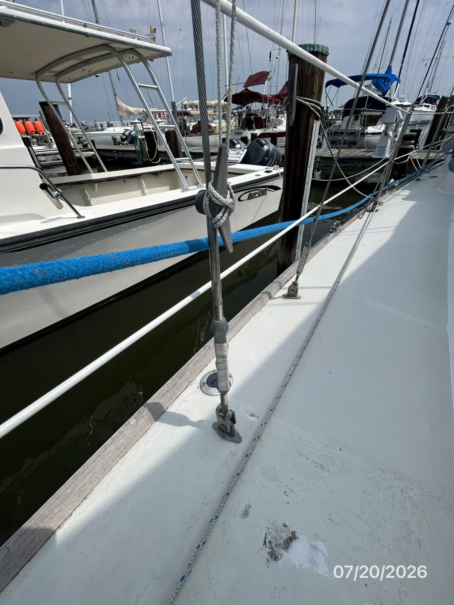 1979 Pearson Sloop - Photo 17