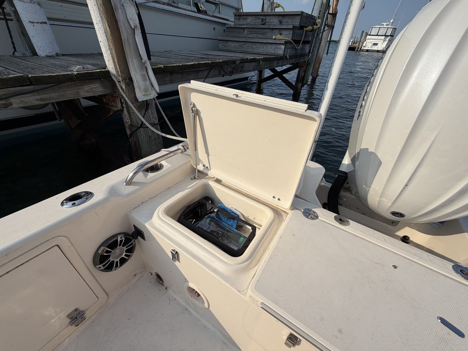 2022 Grady-White 251 Coastal Explorer - Photo 16