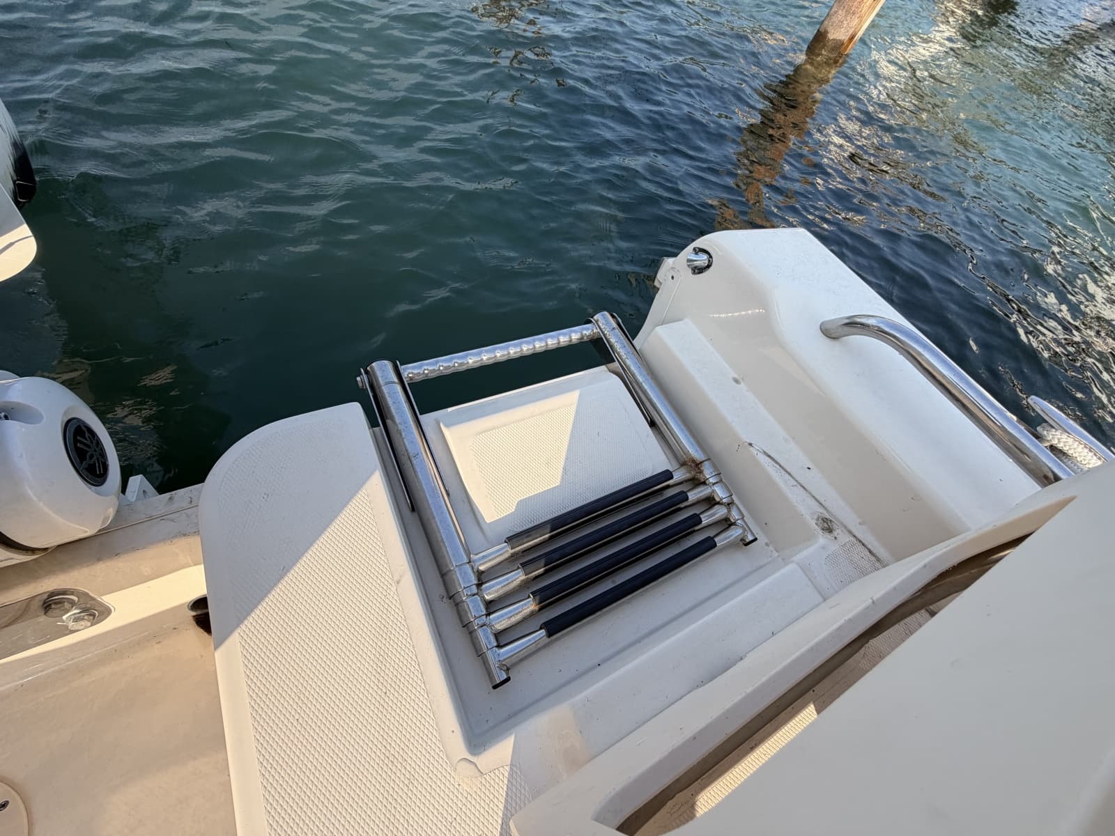 2022 Grady-White 251 Coastal Explorer - Photo 12