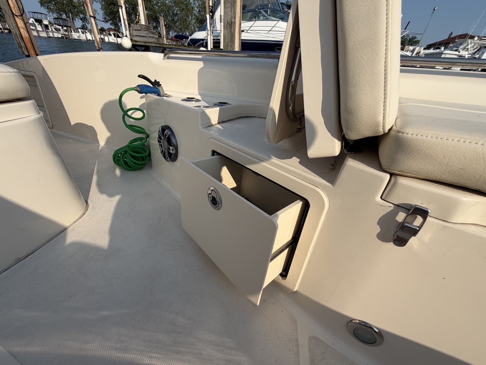 2022 Grady-White 251 Coastal Explorer - Photo 45