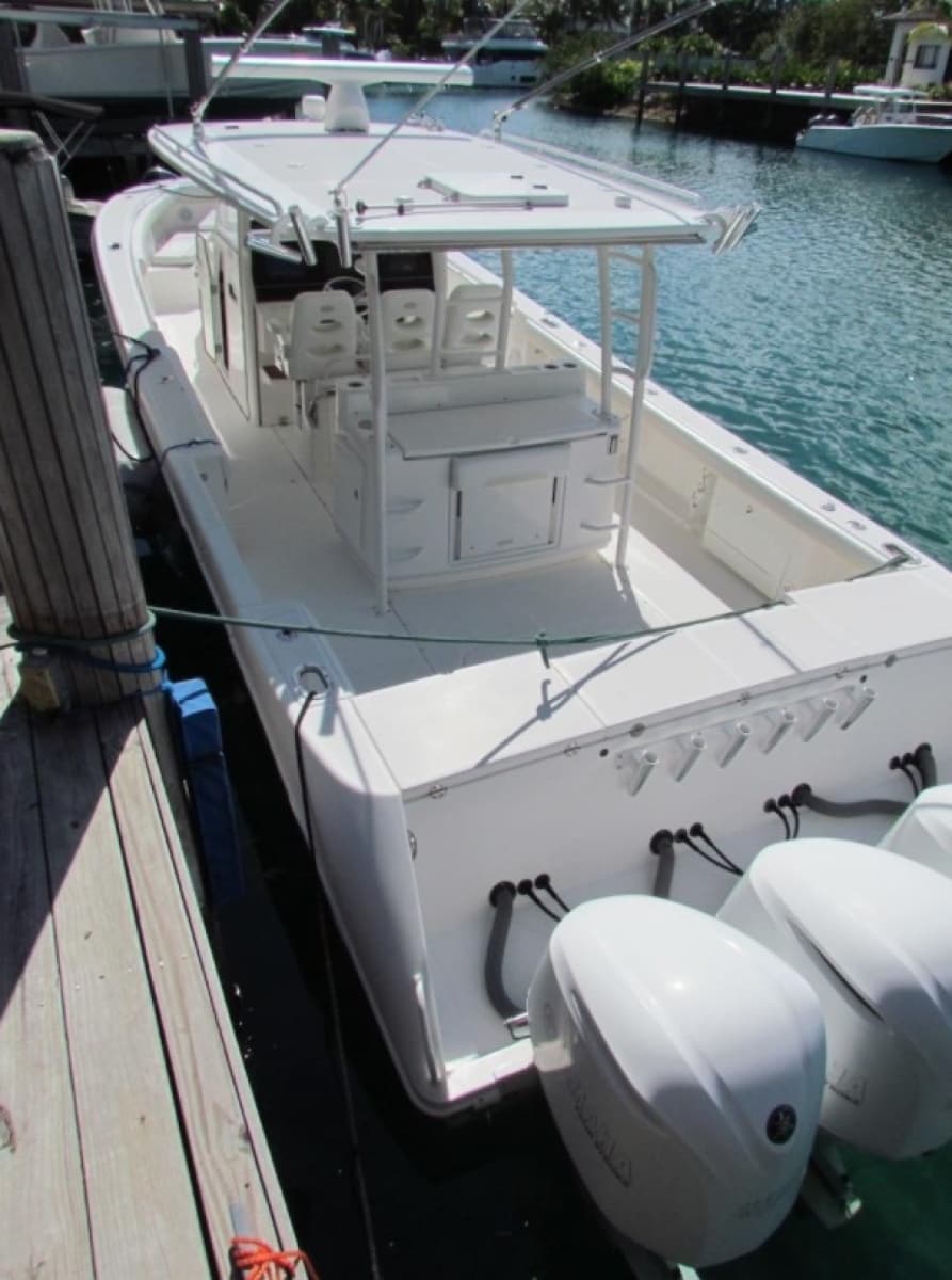 2016 Everglades 435 Center Console - Photo 25