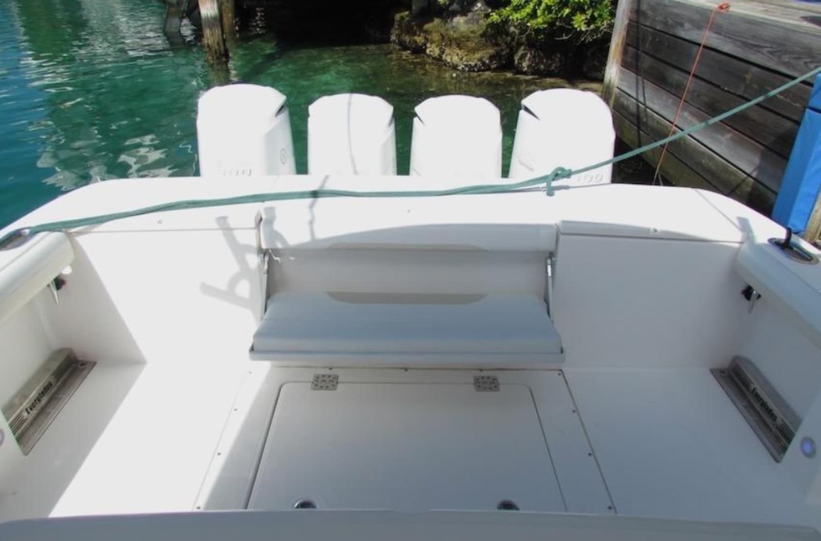 2016 Everglades 435 Center Console - Photo 27