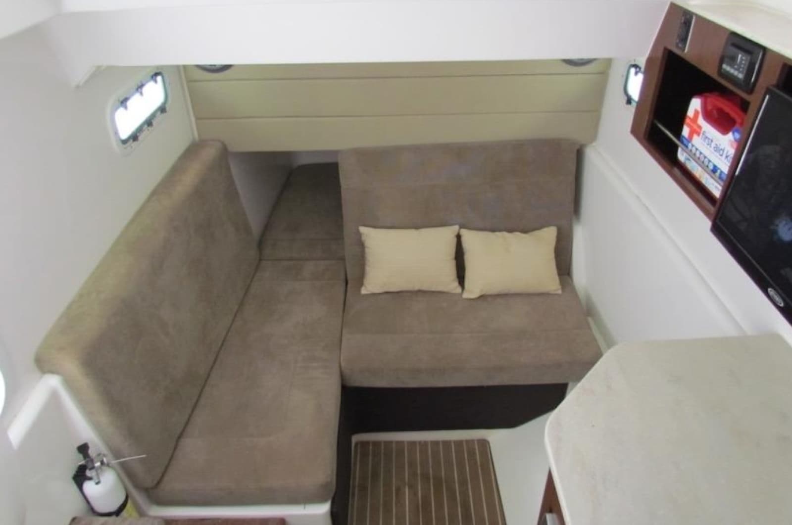 2016 Everglades 435 Center Console - Photo 34
