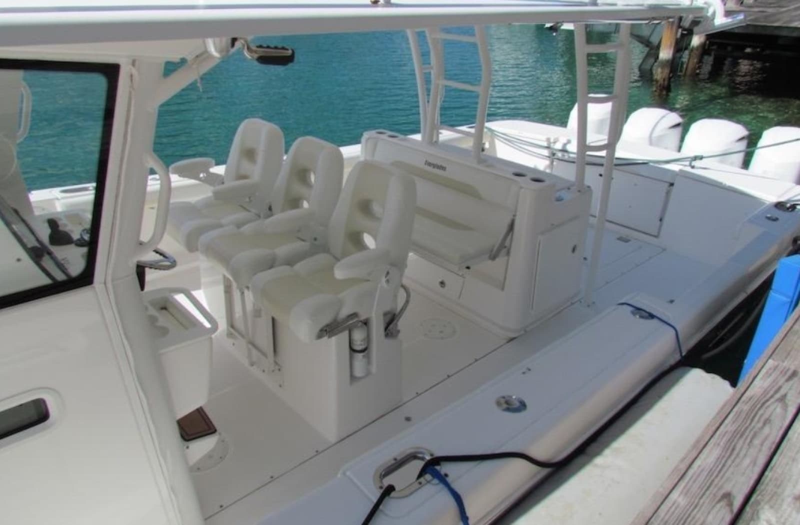 2016 Everglades 435 Center Console - Photo 21