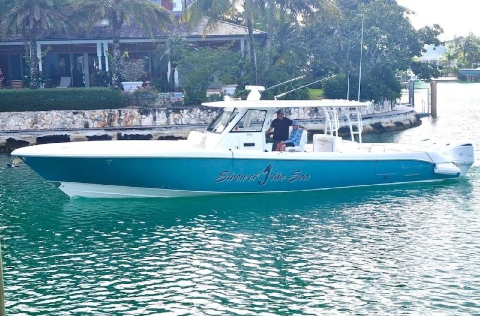 2016 Everglades 435 Center Console - Photo 2