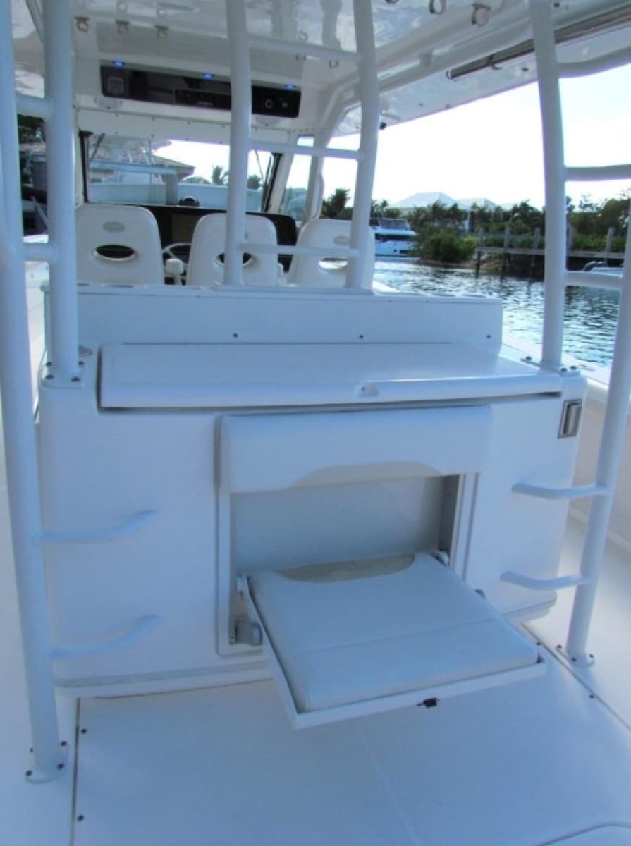 2016 Everglades 435 Center Console - Photo 24