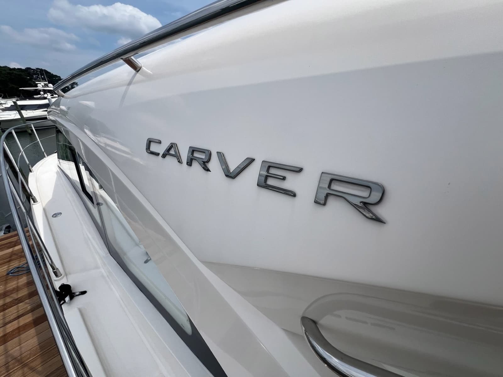 2019 Carver C37 - Photo 7